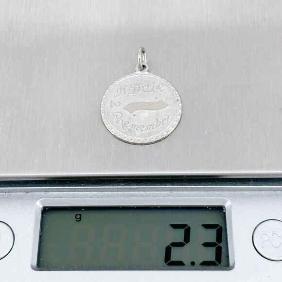 A Date to Remember Round Pendant |. Vintage Sterling Silver 925 - Picture 5 of 6